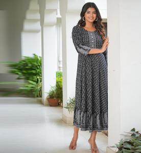 Kurta Anarkali de Rayón con Estampado Geométrico Jamdani Negro para Mujer, con Cuello Redondo y Mangas 3/4, Diseñada para un Uso Cómodo - Product Image 2