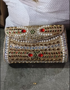 Bolso de Mano de Lujo con Mosaico Kundan para Mujer, para Eventos Festivos Tradicionales, Elegante Bolso de Mano con Mosaico Kundan y Pedrería Decorativa - Product Image 5
