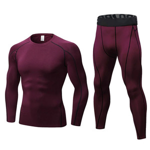 Ensemble Rash Guard de Compression Deux Pièces Personnalisé pour Hommes – Coupe Slim, Respirant, Écologique, Séchage Rapide pour l'Entraînement en Extérieur - Product Image 1