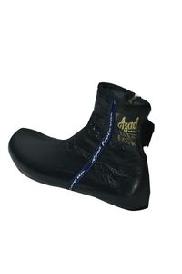 Chaussettes Khuff en cuir souple et confortable à la demande Chaussettes d'hiver noires pour hommes et femmes au quotidien à vendre - Product Image 4