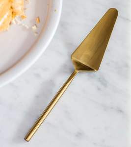 Elegant Stainless Steel Metal <b>Cake</b> <b>Server</b> Spoon With Polished Finish Perfect For Wedding Birthday And Celebration Events - Product Image 2