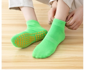 Non-Slip Anti-Slip <b>Socks</b> For Women Cotton Bamboo Fiber Ankle Length Solid Color Floor Use Summer Daily Wear Regular Style - Product Image 2