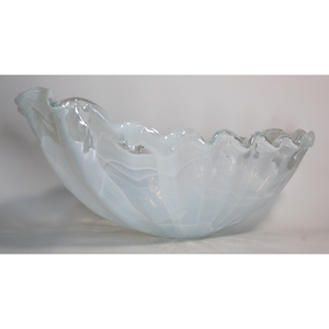 Jarrón de Vidrio Italiano de Alta Calidad en Forma de Barco para Decorar tu Hogar y Cualquier Habitación con una Longitud de 67 cm en Color Blanco - Product Image 3