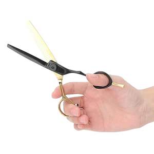 Ciseaux de coupe de cheveux de précision avec lame en acier inoxydable durable pour salons de coiffure BY IMANS - Product Image 1