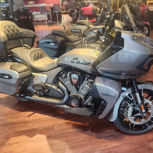 มอเตอร์ไซค์อินเดียน ปี 2025 รุ่นเพอร์ซูท ดาร์ก ฮอร์ส มอเตอร์ไซค์ส 1834 - Product Image 1