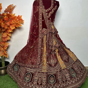 Tradicional pesado Jarkan nupcial Lehenga con multicolor 12 Kali doble Dupatta Flair 6M Royal Look para novias indias - Product Image 1