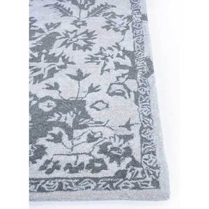 พรมทอมือลายดอกไม้สีเทาและสีดำ ทำจากขนสัตว์และใยวิสโคส รูปทรงสี่เหลี่ยมผืนผ้า สำหรับตกแต่งบ้านและทางเดิน รุ่น TRA-13543 - Product Image 4