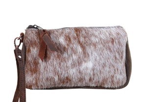 GENUINE HANDCRAFTED BLACK COLOUR GENUINE STYLISH AND DURABLE COSMETIC BAG BLACK AND WHITE PRINT COWHIDE TOOLING LEATHER BAG - Product Image 4