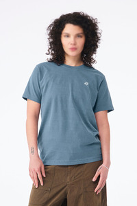 Camiseta de Algodón Azul Lavado Unisex de Alta Calidad, Lista para Imprimir, Diseño Gráfico Personalizado, Corte Clásico, Transpirable, Suave al Tacto, Top de Verano - Product Image 2