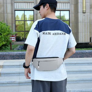 Riñonera ajustable de 1L para hombre y mujer para Yoga, deportes, bandolera, cierre de cremallera disponible en rojo para rosa y azul - Product Image 4