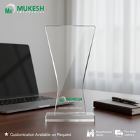 Trophée en acrylique Prism Glory |   Prix en cristal au design en spirale |   Trophée de reconnaissance d'entreprise gravé sur mesure |   Appréciation des employés