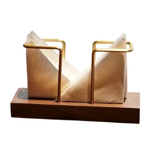 H.M.A Handicrafts Porte-serviettes en bois durable avec détail de découpe - Product Image 4