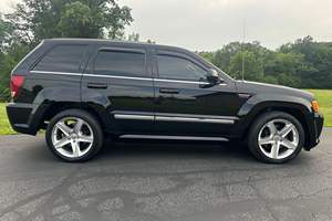 JEEP GRAND CHEROKEE SRT8 2006 USADO, Volante a la Izquierda/Derecha - Product Image 5