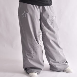 กางเกงหิมะสีเทาอ่อนกันน้ำและกันลมพร้อมซับในอบอุ่นสไตล์ขากว้างและปลอกหุ้มขอบยางยืดดีไซน์ตามสั่ง - Product Image 4