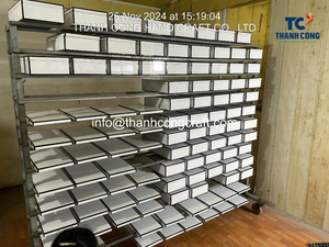 Nueva Colección de Bandejas de Madera Lacadas, Bandeja para Servir con Acabado Brillante, Diseño Artesanal para Cocina y Comedor Modernos - Product Image 5