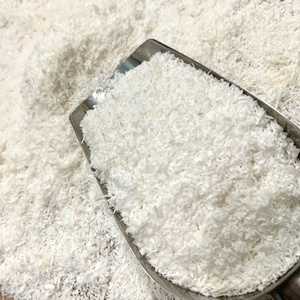 Taille de l'emballage de flocons de noix de coco râpés frais Freshly Foods Natural 1kg - Product Image 1