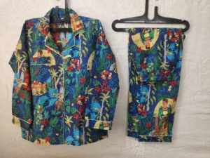 Vêtements de nuit d'été en coton indien pour femmes Ensemble de pyjama pour demoiselle d'honneur Chemise longue imprimée à fleurs et à col en V avec pyjama Doux et confortable - Product Image 5