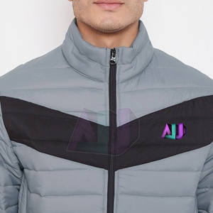 Chaqueta Acolchada Ligera con Capucha para Hombre, Puños Elásticos, Capa Interior Transpirable, Logotipo Frontal, Protección Contra el Viento, Colores Personalizados - Product Image 6