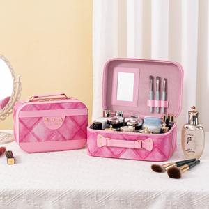 Borsa per il Trucco Grande in PU Personalizzata, Custodia Morbida Imbottita per Cosmetici da Viaggio, Produzione di Fabbrica - Product Image 2