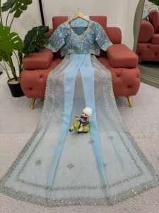 Sari con bordado de lentejuelas de hilo y encaje elegante Incluye blusa sin costuras de seda Mono Banglori Ropa festiva de fiesta elegante - Product Image 3