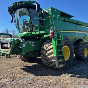 Cosechadora John Deere S770 para la recolección de maíz y frijoles con accesorio de picadora - Product Image 6