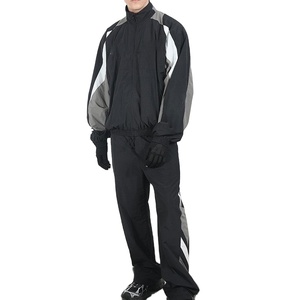 ชุดวอร์มผู้ชายแบบกำหนดเอง เสื้อและกางเกงผ้าโพลีเอสเตอร์ แจ็คเก็ตวินด์เบรกเกอร์แบบปะติดปะต่อ คุณภาพสูง ผ้าไนลอนสำหรับออกกำลังกาย สไตล์ลำลองสำหรับผู้ชาย - Product Image 1