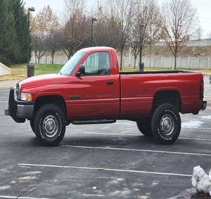 AUTOS USADOS DE ALTO RENDIMIENTO, Camionetas 2500ST 2001 - Product Image 1