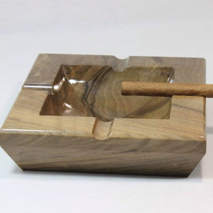 Cendrier en bois durable conçu pour les restaurants de maisons d'hôtels de barres et l'usage extérieur avec la finition douce - Product Image 1