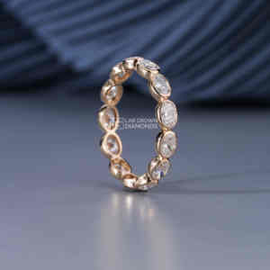 Anillo de Diamante Cultivado en Laboratorio con Corte Ovalado en Oro Amarillo de 14 Quilates para Mujer, Joyería de Lujo con 13 Piedras de Calidad VS EF, Regalo de Aniversario o Boda, 1.71g - Product Image 3