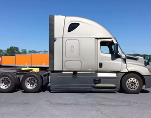 Genuine Clean 2022 For-Freightliner Cascadia - 72" Raised Roof Double Bunk Used <b>Sleeper</b> Semi Truck for Sale Worldwide Shipping - Product Image 3