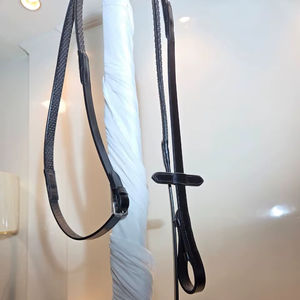 MH Global Exports R203 Riendas de Cuero Inglés para Caballo con Diseño Antideslizante de Puntos Grandes y Logotipo Personalizado Modelo MH-HR-15 para Caballo - Product Image 1