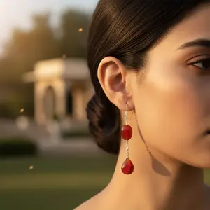 Boucles d'oreilles pendantes en cornaline rouge pour femmes, argent 925, pendentif en or blanc avec pompon, accent en or 18 carats et diamants - Product Image 2