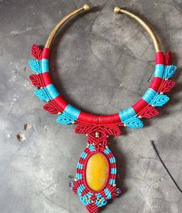 Última llegada collar de macramé de hilo naranja forma ovalada gemas de cuarzo aleación cuello banda suéter cadena Hip Hop Unisex para bodas - Product Image 2