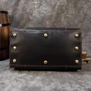 Sac de voyage en cuir noir avec fermeture à glissière pour les voyages - Product Image 5