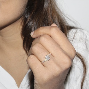 แหวนหมั้นเพชรที่โตในห้องปฏิบัติการ1.29ct แบบคลาสสิกพร้อมด้วยสีทอง14K/18K สำหรับการสั่งซื้อจำนวนมาก - Product Image 4