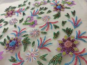 Tela de Lujo Bordada con Lentejuelas y Cuentas Multicolores para Vestidos - Product Image 6