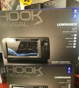 Sonda de Pesca de Alta Calidad Lowrance HOOK Reveal 9 TripleShot de 9 Pulgadas con Transductor - Product Image 2