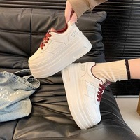 Nouvelles Chaussures Blanches Décontractées à Plateforme et Semelle Épaisse pour Femme, Talon Discret de 8 cm, Collection Automne Hiver 2026, Idéales pour Petites Statures, Disponibles à l'Étranger
