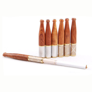 Pipa de Fumar de Madera Hecha a Mano con Acabado Liso Pulido, Pipa de Tabaco Clásica para Hombre - Product Image 5