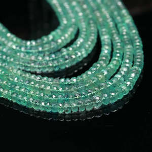 Collar de cuentas finas facetadas de esmeralda zambiana en forma de rondel de 2.5-3.5 mm, hebras completas en capas - Product Image 2