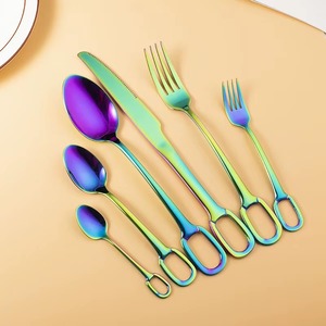 Ensemble de couverts en acier inoxydable noir miroir élégant pour les occasions spéciales, les dîners en famille et l'accueil d'invités en provenance d'Inde - Product Image 6