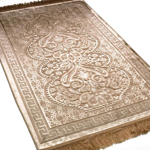 Alfombra de Oración Jumbo de Lujo, Plegable, Moderna, Lisa y Personalizable, para Uso Doméstico, en Venta - Product Image 2