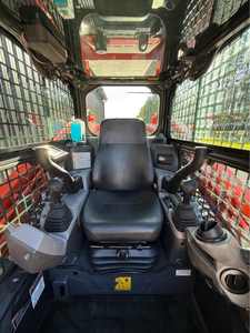 Minicargadora Compacta Kubota SVL97-2 con Cargador Frontal, Alta Capacidad, Diésel, 75KW de Potencia para Construcción, Agricultura y Jardinería - Product Image 3