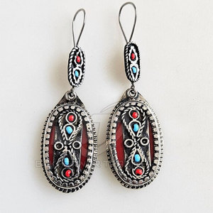 Nouvelles boucles d'oreilles pour femmes, accessoires de mode, boucles d'oreilles pendantes en cristal de luxe pour femmes, élégantes, en vente - Product Image 6