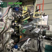 Machine à fabriquer du marbre en PVC, ligne d'extrusion de plaques en PVC, ligne de production de pierre de marbre artificielle, ligne de production de panneaux UV