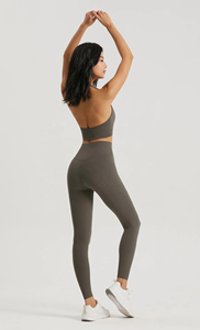 สปอร์ตบราสำหรับผู้หญิงระดับพรีเมียม ออกแบบด้วยวัสดุที่ระบายอากาศได้ดี ให้การยึดเกาะที่มั่นคง รองรับการออกกำลังกายและโยคะอย่างสบาย - Product Image 6