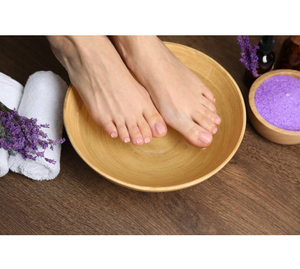 Bassin de massage pour les pieds en bois pour usage domestique, avec fonction de conservation de la chaleur - Product Image 1