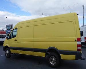 Mercedes-Benz Sprinter Cargo Van 3500 d'occasion en bon état, modèle 2016 - Product Image 4