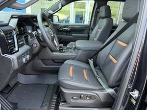 รถกระบะมือสอง ปี 2025 รุ่น Silverado 1500 ขนาดใหญ่ ขับเคลื่อน 4 ล้อ เครื่องยนต์ดีเซลเทอร์โบ 3.0 ลิตร - Product Image 4