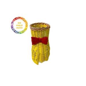 Adornos navideños de ratán y bambú hechos a mano asequibles: suministro comercial de árboles, medias y copos de nieve - Product Image 1